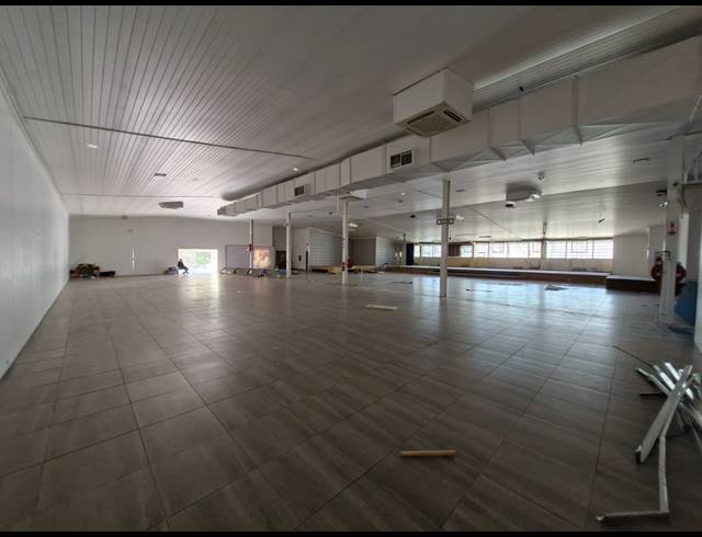 999M² WAREHOUSE TO LET IN KRAMERVILLE